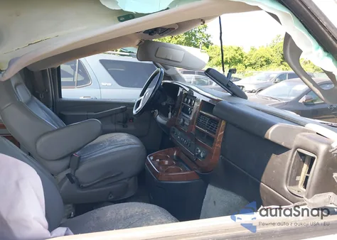 2016 Chevrolet Express 2500 Work Van z USA, uszkodzony, nr VIN 1GCWGAFG0G1241691